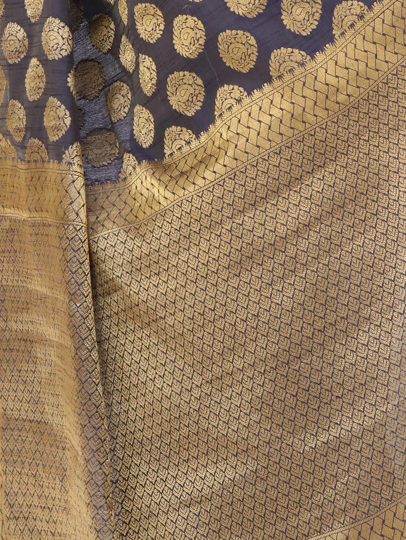 blue silk kanjivaram saree with blouse - 15005559 - Zoom Image - 3