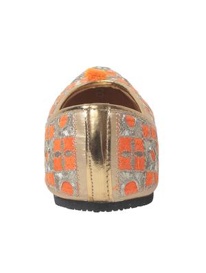 orange slip on jutis - 15008520 - Standard Image - 3