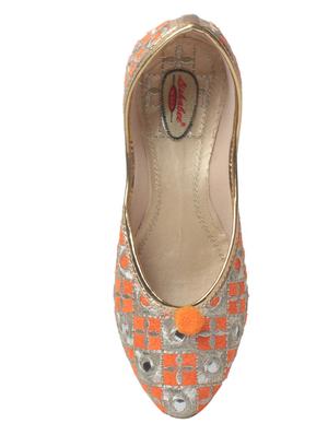 orange slip on jutis - 15008520 - Standard Image - 4