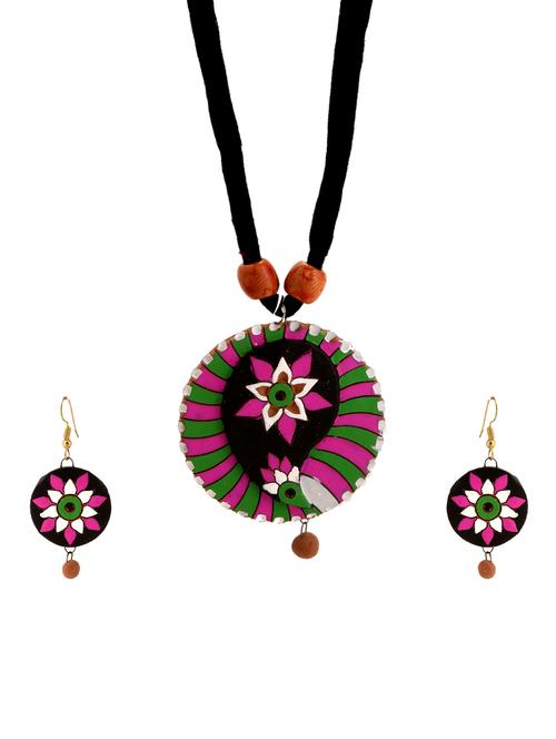 black wood necklaces and earrings - 15009816 - Standard Image - 1