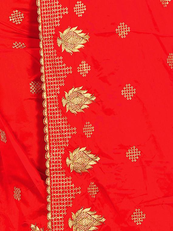 red silk blend embroidered saree with blouse - 15009871 - Zoom Image - 3