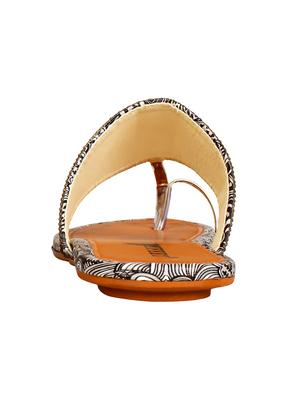 black one toe kolhapuri - 15016426 - Standard Image - 3