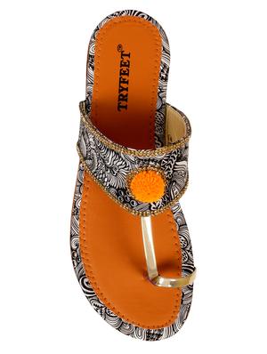 black one toe kolhapuri - 15016426 - Standard Image - 4