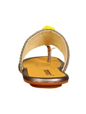 metallic one toe kolhapuri - 15016429 - Standard Image - 3