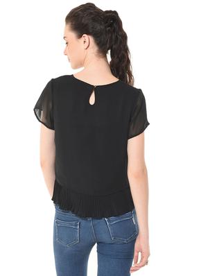 pleated hem keyhole back top - 15029771 - Standard Image - 3