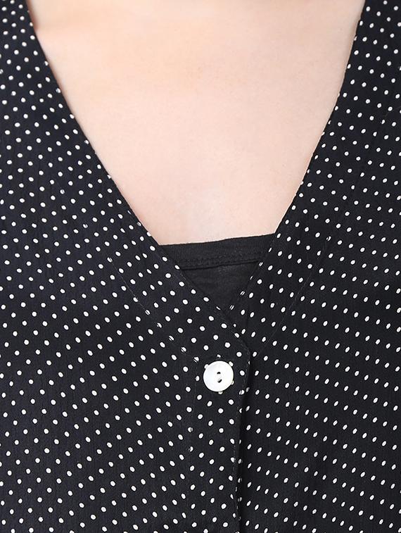 black polka doted sleeveless top - 15030799 - Zoom Image - 4