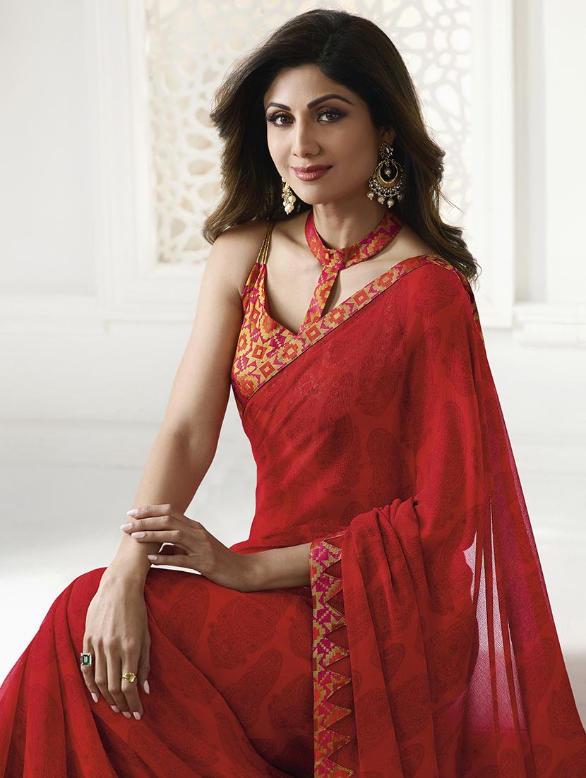 red printed saree with blouse - 15044932 - Zoom Image - 2