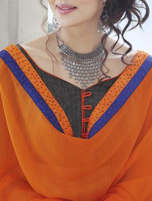 geometrical half & half saree with blouse - 15049237 - Standard Image - 2