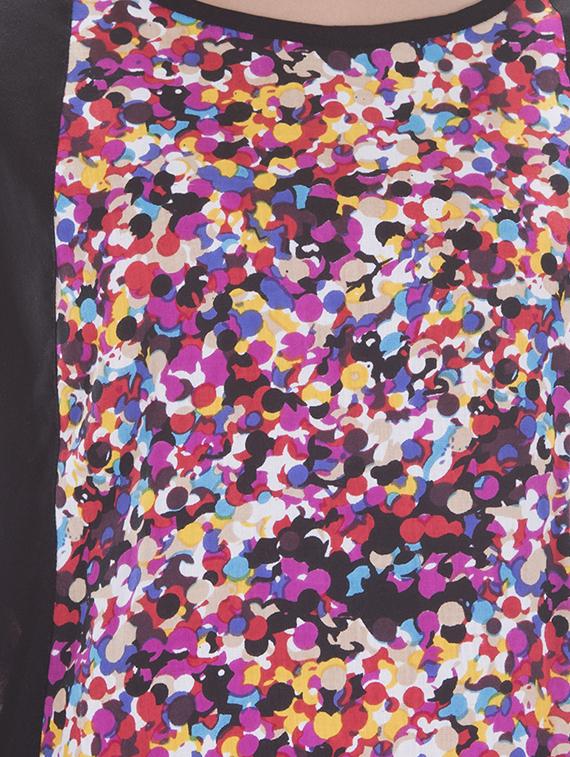 short sleeved round neck tee - 15049787 - Zoom Image - 4