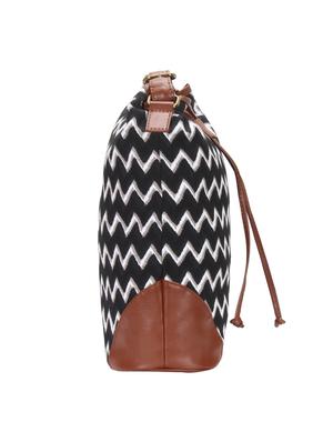 black canvas regular sling bag - 15058335 - Standard Image - 4