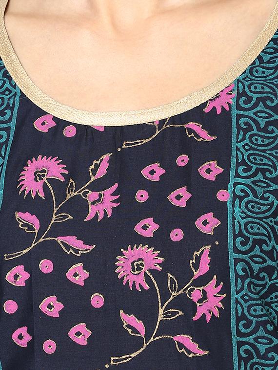 blue cotton straight kurta - 15060207 - Zoom Image - 4
