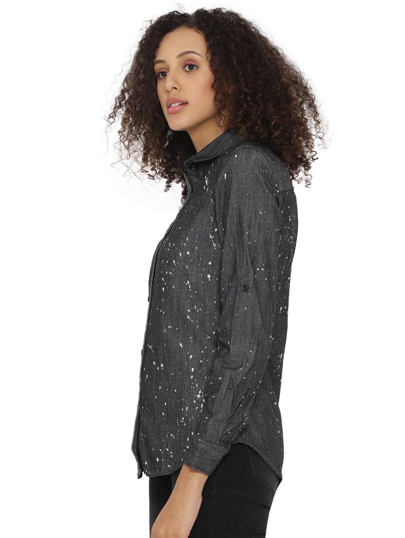 roll-up sleeves splatter print denim shirt - 15073309 - Zoom Image - 2