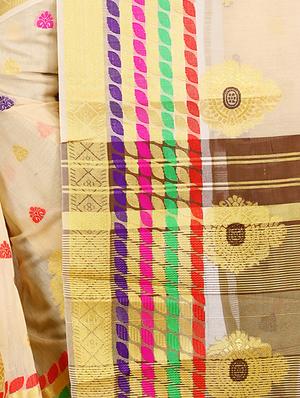 beige cotton blend woven saree with blouse - 15086073 - Standard Image - 3