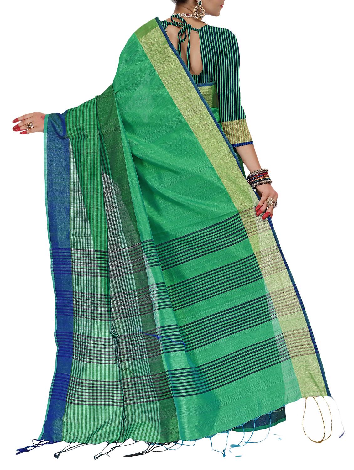 green silk blend woven saree with blouse - 15086094 - Zoom Image - 2