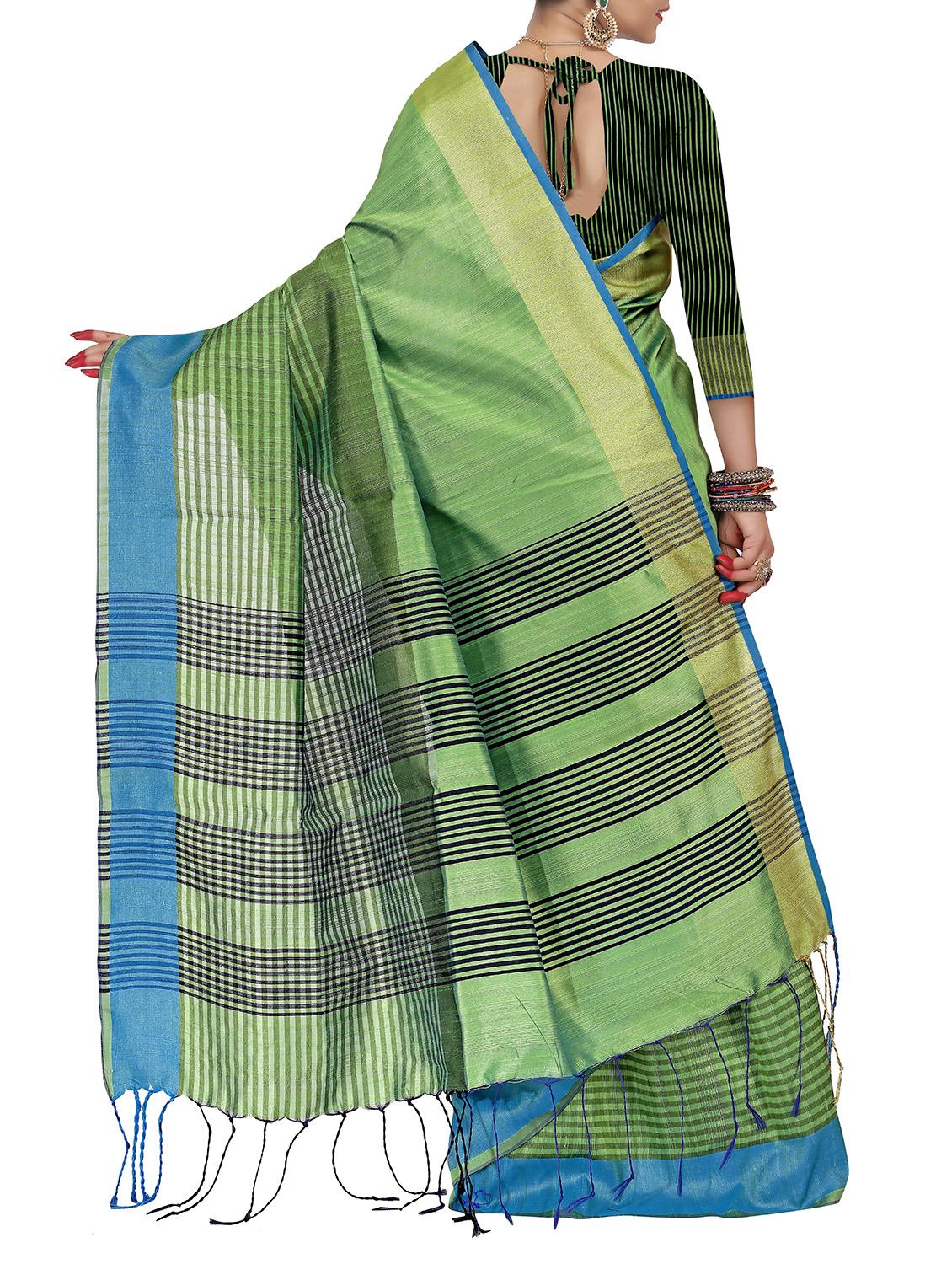 green silk blend woven saree with blouse - 15086096 - Zoom Image - 2