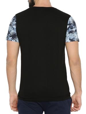 black tropical print pocket t-shirt - 15106497 - Standard Image - 3