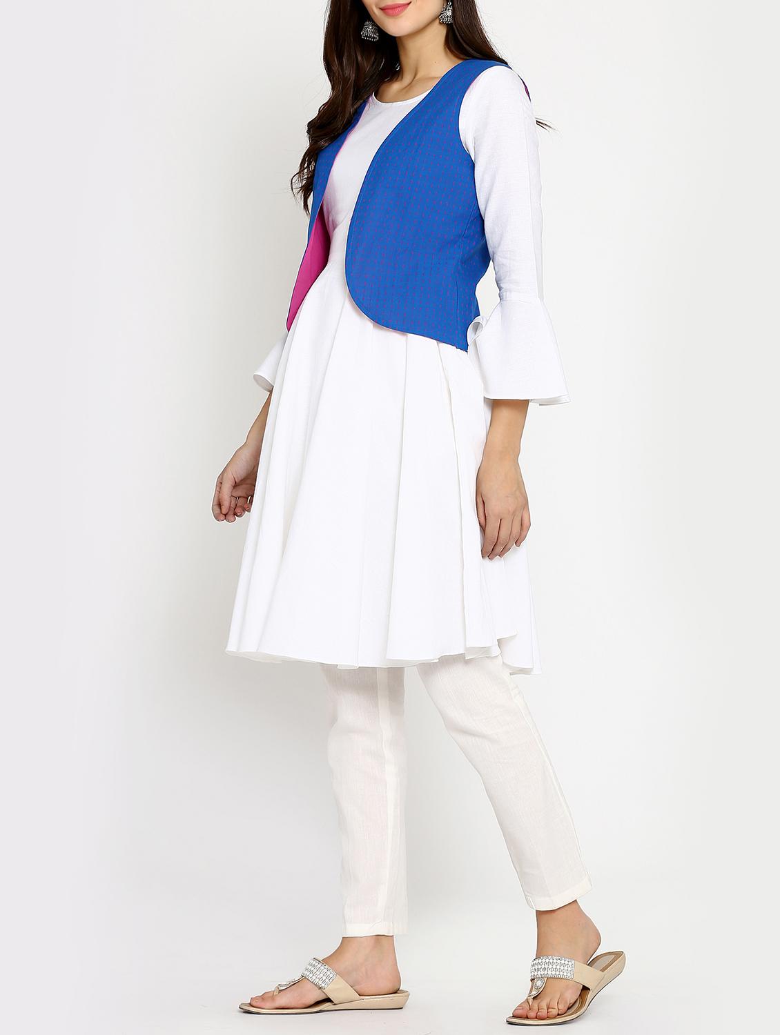 solid flared kurta with jacket - 15106801 - Zoom Image - 2