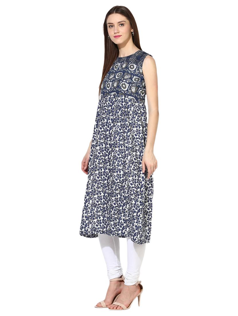 blue cotton a-line kurta - 15113422 - Zoom Image - 2