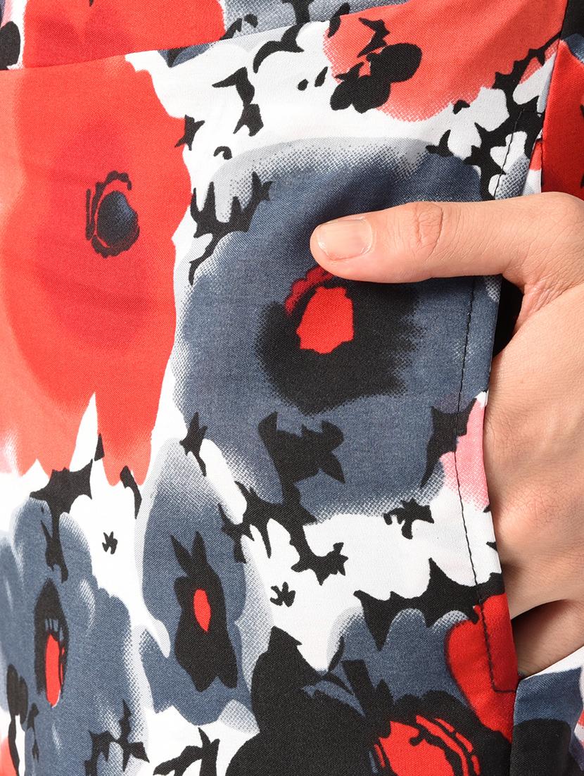 red floral crepe palazzo - 15114878 - Zoom Image - 4