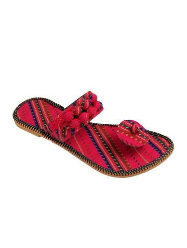 red fabric ethnic sandals - 15116796 - Very Small Image - 1