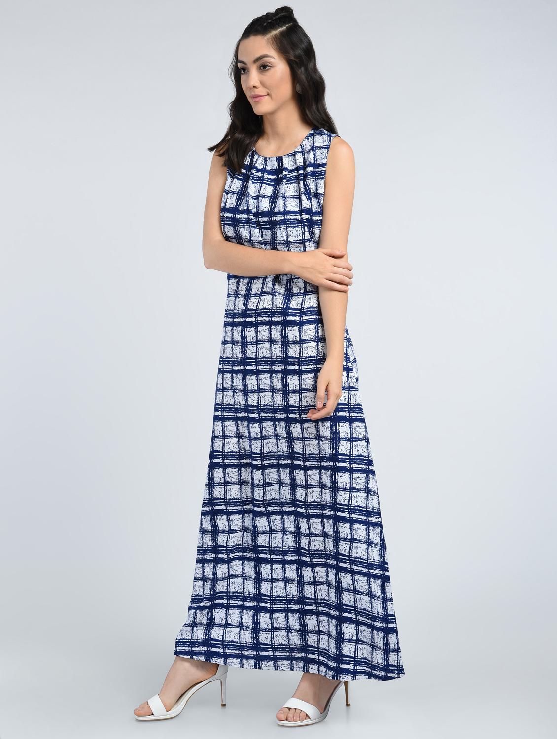 key hole back checkered maxi dress - 15121387 - Zoom Image - 3