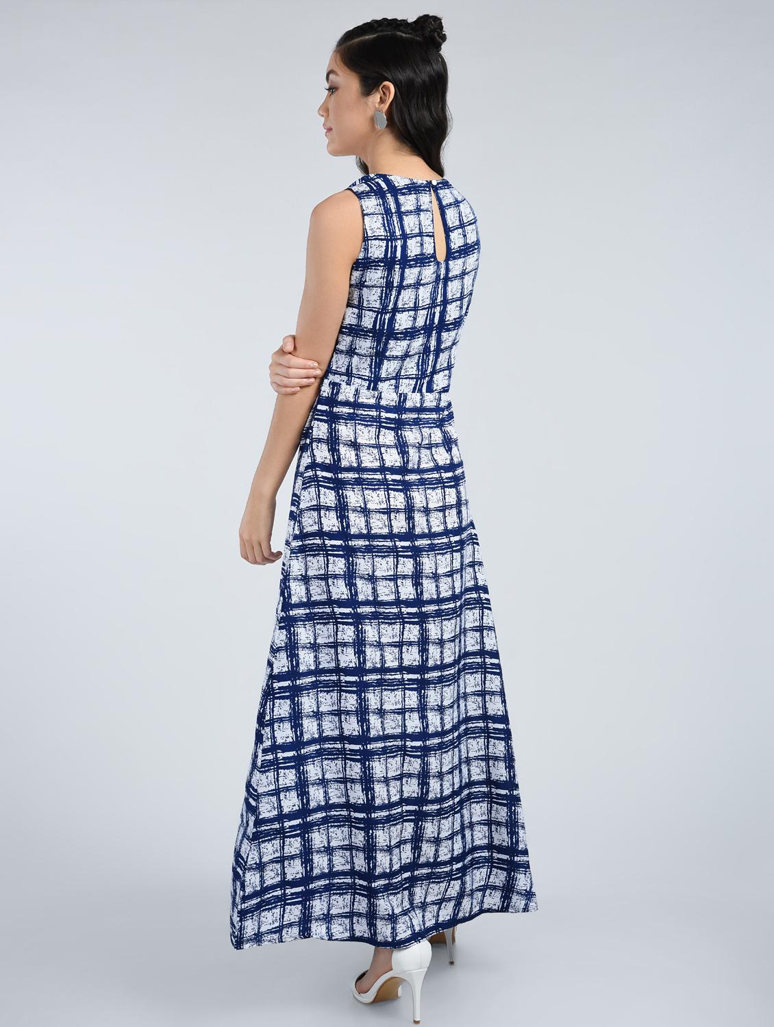 key hole back checkered maxi dress - 15121387 - Zoom Image - 5