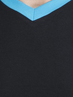 black cotton color block cut & sew t-shirt - 15135350 - Standard Image - 4