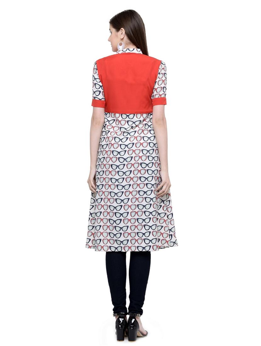 white crepe a-line kurta - 15137049 - Zoom Image - 3