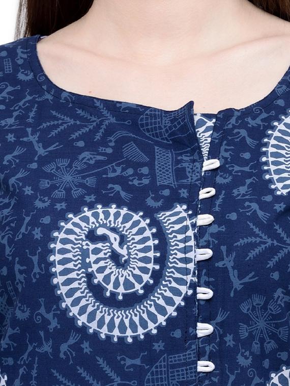blue cotton straight kurta - 15137065 - Zoom Image - 4