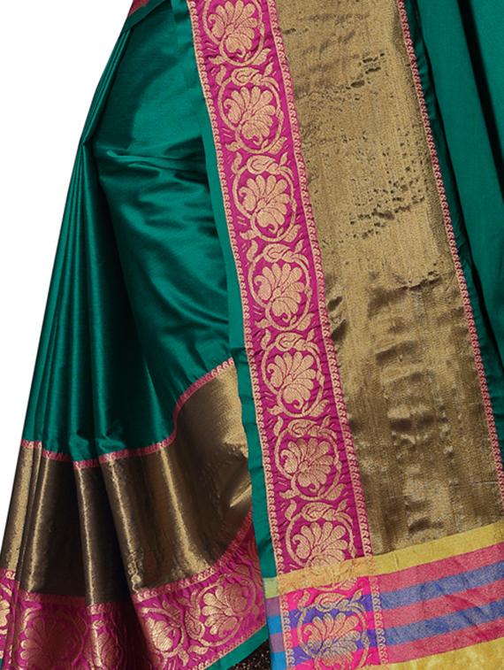 green cotton bordered saree with blouse - 15141233 - Zoom Image - 4