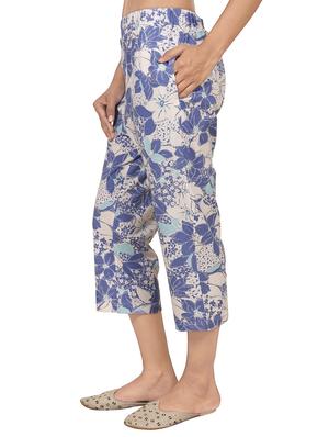 pocket detail floral capri - 15144900 - Standard Image - 2