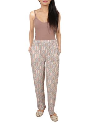 high rise geometric palazzo - 15144910 - Standard Image - 4