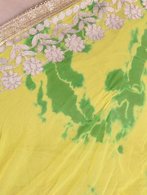 tie & dye gota patti saree with blouse - 15147761 - Standard Image - 3