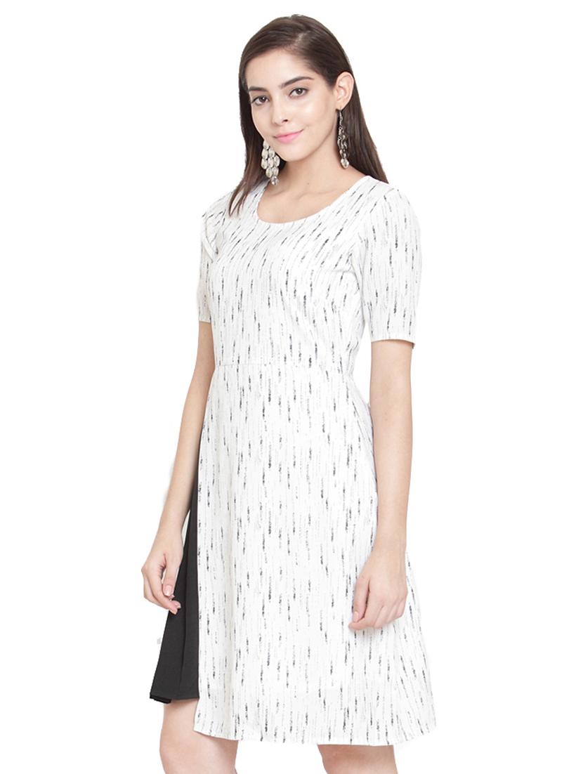 white printed crepe asymmetric dress - 15150547 - Zoom Image - 2