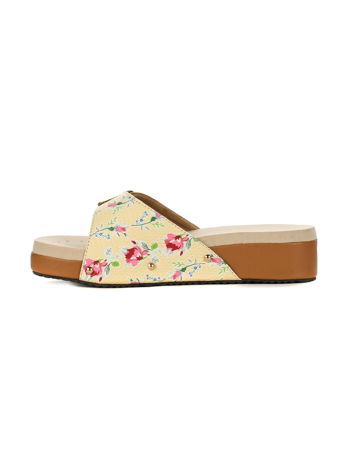 beige flatforms sandals - 15157012 - Zoom Image - 2