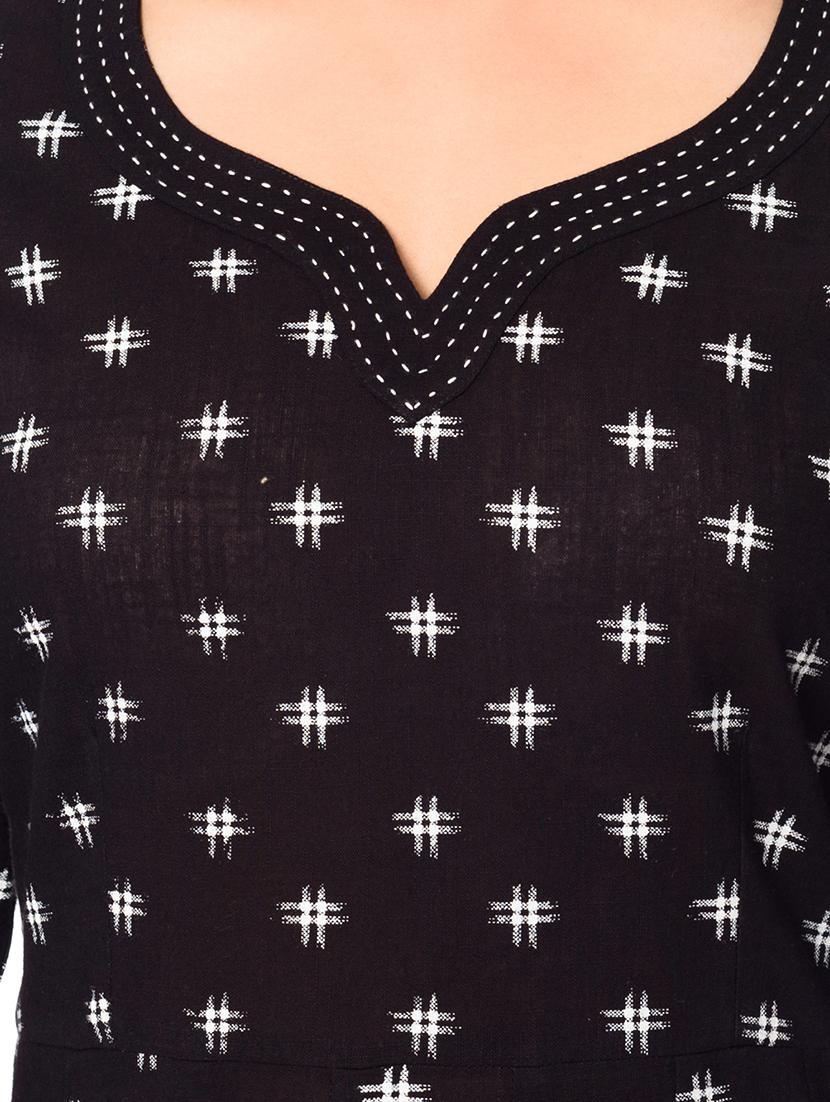 black cotton anarkali kurta - 15159486 - Zoom Image - 4