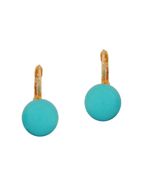 Studs - 15167469 - Standard Image - 1