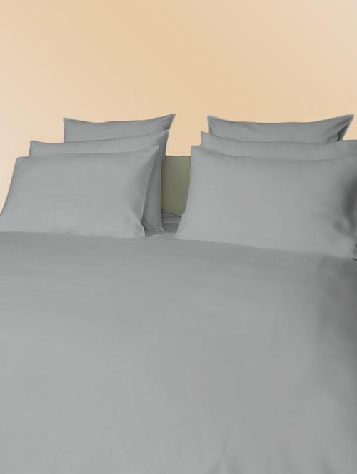 300 TC 100% Cotton Sateen Solid Pair Of Large Size Pillow Covers - 15170248 - Standard Image - 1