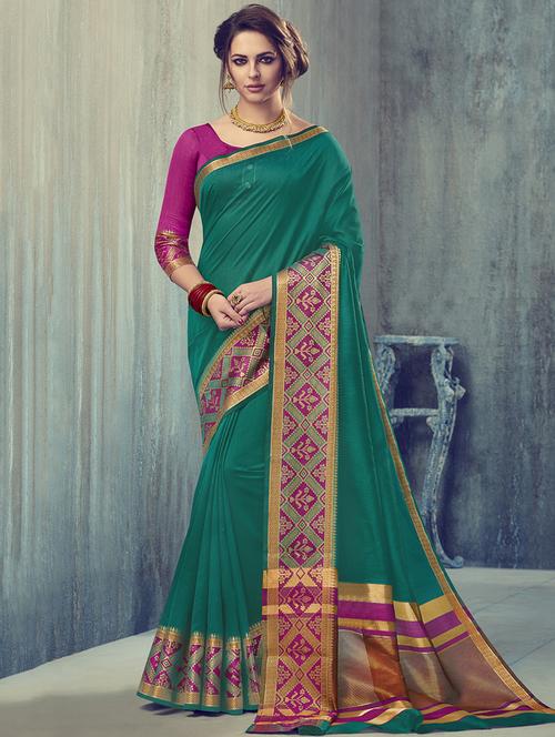Contrast bordered saree with blouse - 15176777 - Standard Image - 1