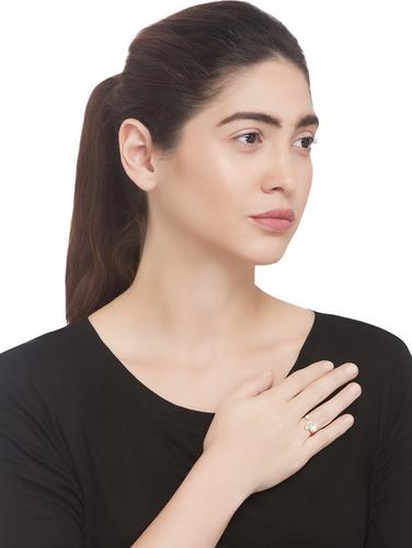 gold metal ring - 15179780 - Very Small Image - 1