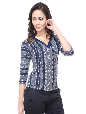 navy blue printed top - 15214006 - Standard Image - 2