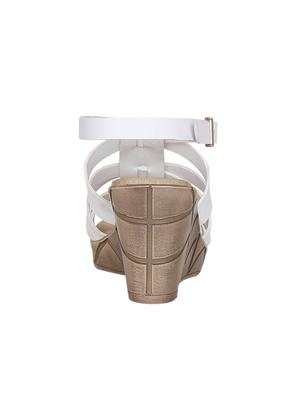 blenda wedges - 15219225 - Standard Image - 3