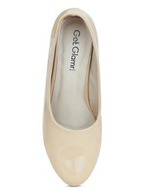 beige leatherette slip on pumps - 15221022 - Standard Image - 4