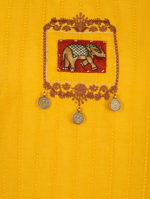 mustard cotton straight kurta - 15221184 - Standard Image - 5