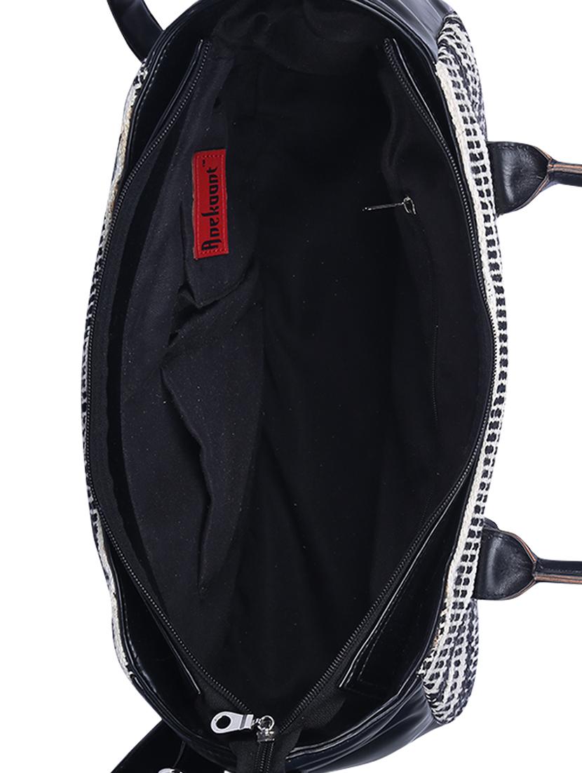 white canvas regular handbag - 15226870 - Zoom Image - 3