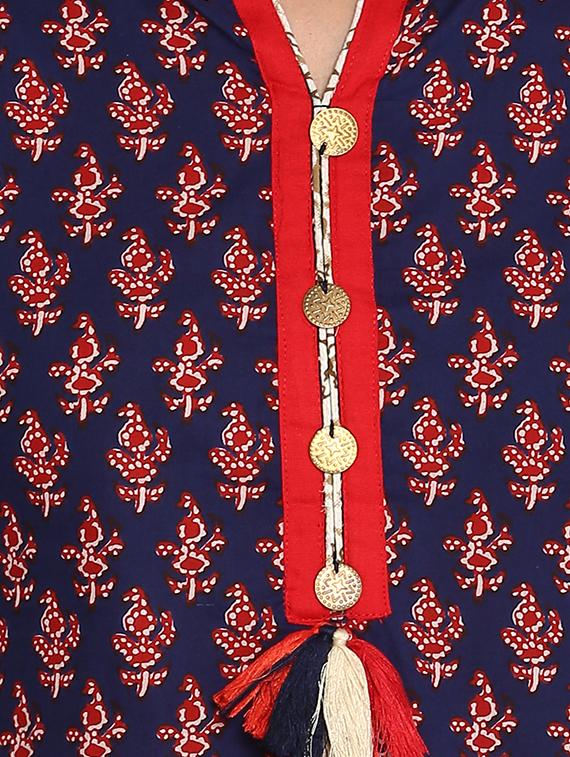 blue cotton a-line kurta - 15226996 - Zoom Image - 4