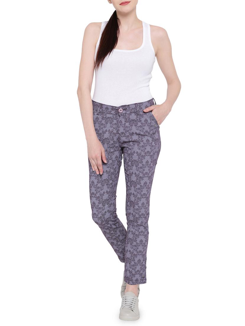 purple printed cotton flat front trousers - 15228093 - Zoom Image - 4