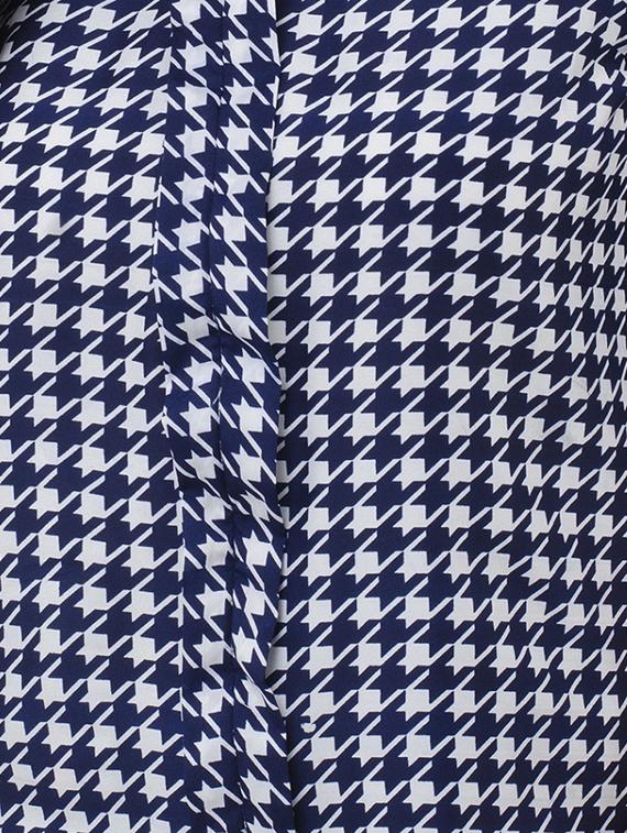blue houndstooth print top - 15228540 - Zoom Image - 3