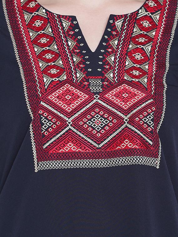 embroidered neckline tunic - 15230974 - Zoom Image - 4