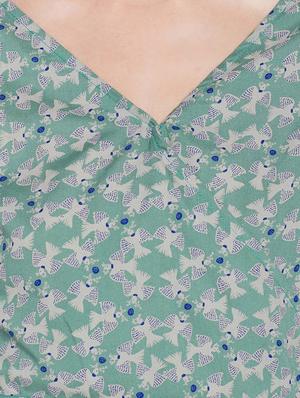 green printed rayon crop top - 15231250 - Standard Image - 4